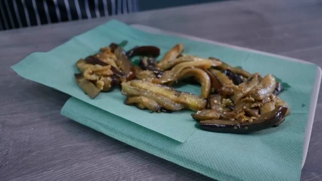 ОХ КАКАЯ ВКУСНЯТИНА! МЯСА НЕ НАДО! ЭТИ БАКЛАЖАНЫ НЕ УСПЕВАЮ ПОДАВАТЬ НА СТОЛ! ВЕК ЖИВИ ВЕК УЧИСЬ! смотреть онлайн