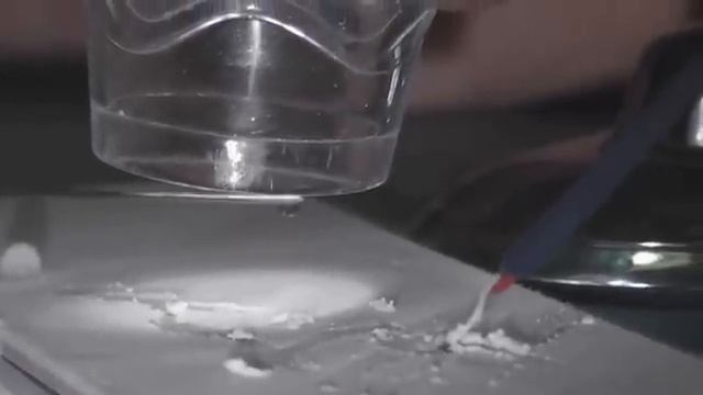 ЭКСПЕРИМЕНТ: Замерзание капли воды смотреть онлайн