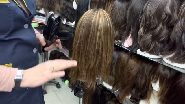 Как обрабатывать сеченные кончики волос на парике смотреть онлайн