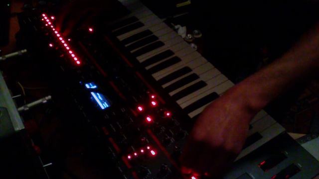 Dave Smith Instruments Pro 2 - Drum and Bass смотреть онлайн