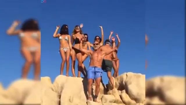 50-year-old Gian Luca dancing great on a yacht смотреть онлайн