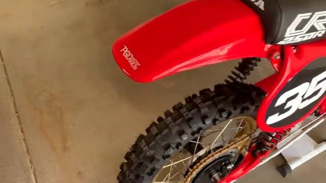 1980 Honda CR250R Rebuild смотреть онлайн