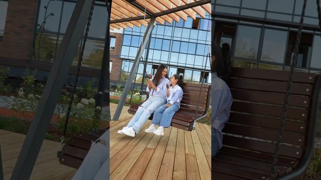 Качаться на качели, прыгать и изучать новое очень легко в концепт-парке «Семья»! смотреть онлайн