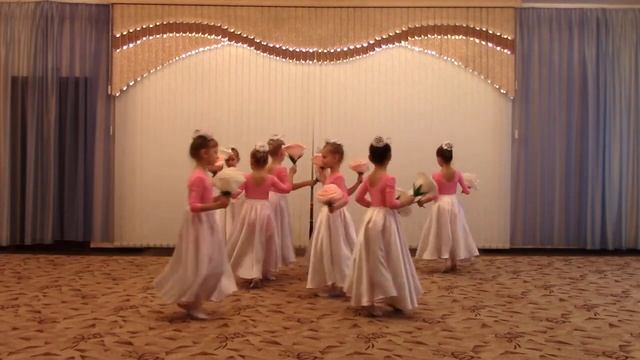 И Штраус. Вальс "Розы юга" смотреть онлайн