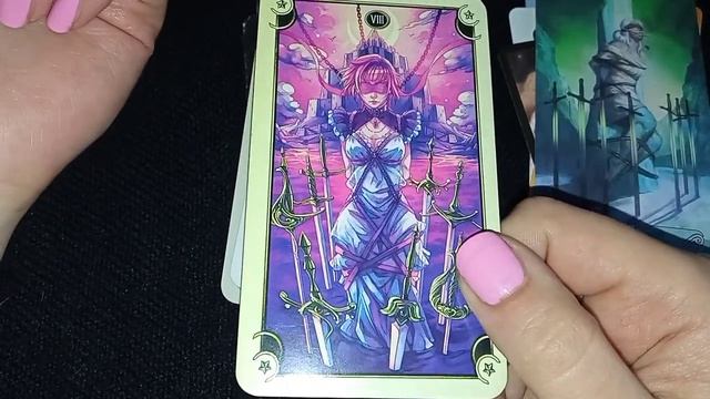 Восьмерка Мечей. Анализ значений аркана в разных колодах смотреть онлайн