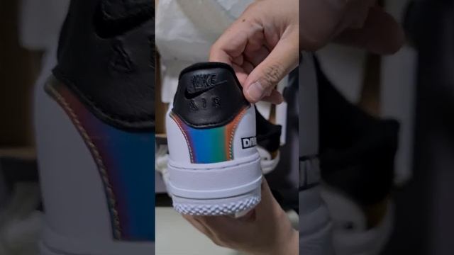 Unboxing Air Force 1 React LV8 White/Glow-black-multi-color смотреть онлайн
