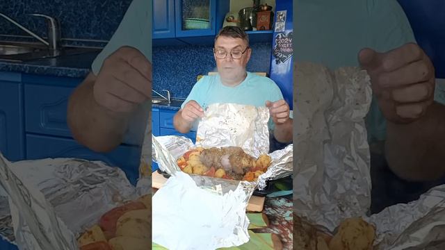Рулька запеченная в духовке с овощами. #рулькавдуховке смотреть онлайн
