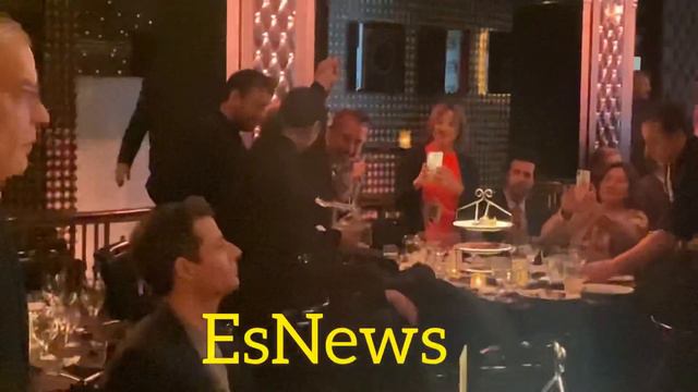 Magomed Abdusalamov Raises Hand As His Wife Is Honored With An Award - respect to her смотреть онлайн
