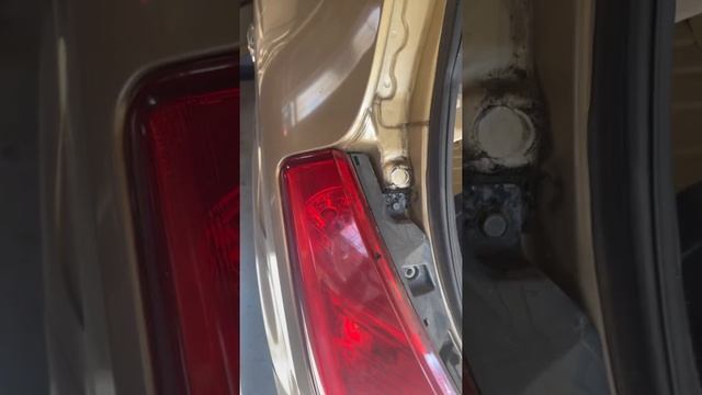 Como cambiar la luz trasera o rear light (2003-2010) Nissan Murano. Paso a paso muy fácil смотреть онлайн