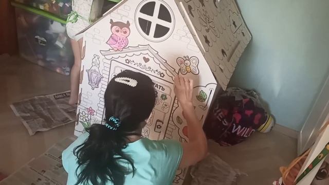 Домик раскраска. Рисуем красками. Обзор домика раскраски смотреть онлайн