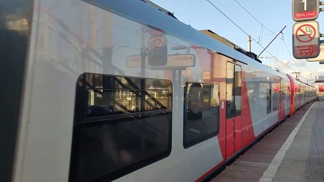 Электропоезд ЭС2ГП-005/002 "Ласточка-премиум" сообщением "Москва-Курск" смотреть онлайн