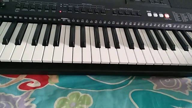 YAMAHA PSR E453 смотреть онлайн