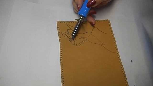 Выжигание по коже №2. Обожка для паспорта. Мастер класс. DIY смотреть онлайн