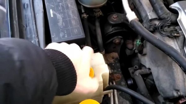 Nissan maxima 2004 год