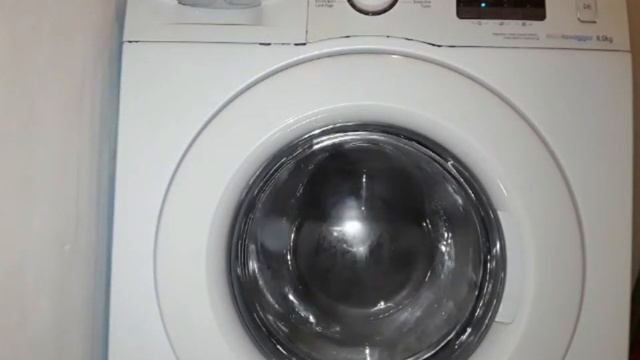 Samsung WF80F5E0W4W - Very unbalanced jumping service mode spins смотреть онлайн