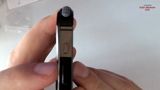 Необычный X-образный чехол на айфон