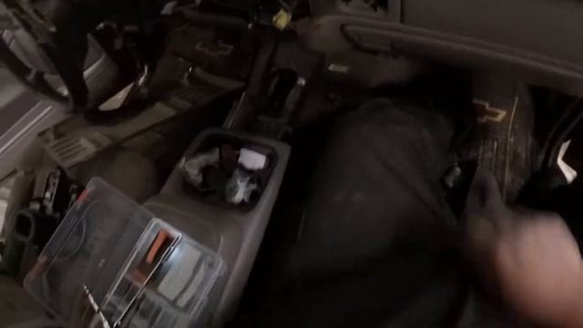 2wd to 4wd Dash install (part 3) смотреть онлайн