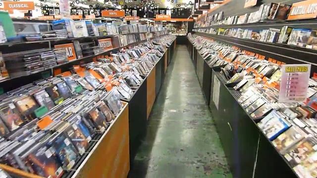 Real Groovy Store Walkthrough.MOV смотреть онлайн