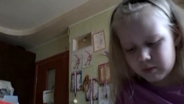 Как нарисовать новогодние игрушки смотреть онлайн