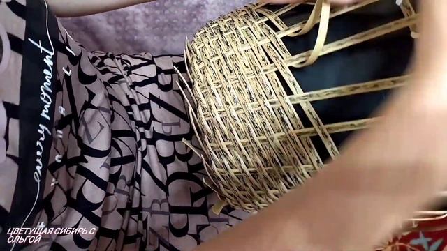 Плетёное кашпо из ротанга своими руками. Урок плетения из ротанга.Кашпо для цветов. смотреть онлайн