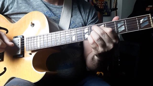 "Blues" - Joe Pass Chord Solo / Julio Caliman смотреть онлайн