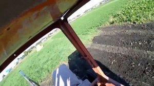 Картофелекопалка для трактора т-25. Копаем картошку.