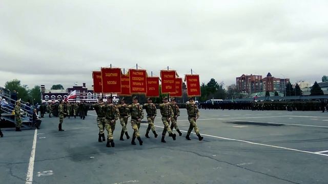 Репетиция Парада Победы в Саратове смотреть онлайн
