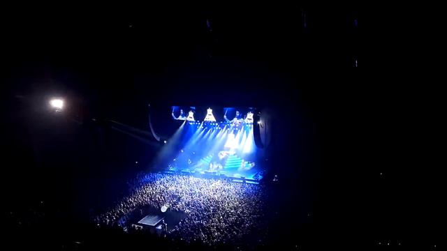 Fall Out Boy - Leeds, UK 10.03.15 смотреть онлайн