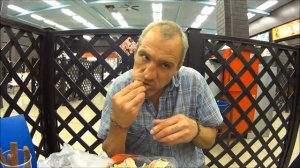 На что готов мужик ради 300 руб  \ Съел курицу гриль за 8 мин