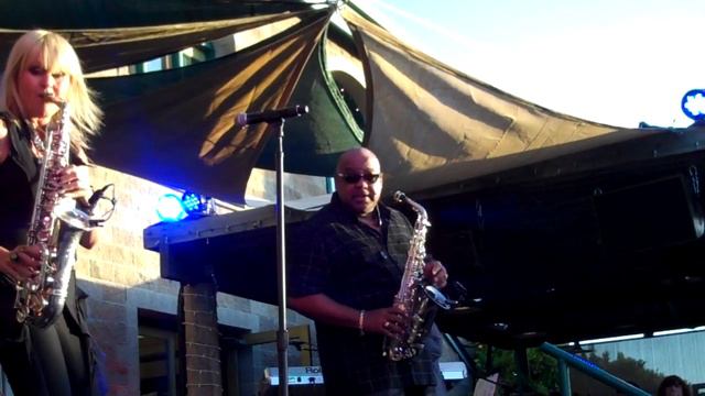 Gerald Albright, Mindi Abair, Dave Koz And Richard Elliot - I Feel Good Live At Thornton Winery