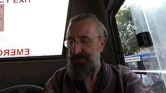 19 Перч идет за наушниками смотреть онлайн