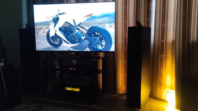 Продал ДинAudio Emit..купил серебряный шнур и подключил им компьютерные колонки Sven :-) смотреть онлайн