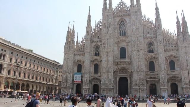 Милан. Миланский собор. Duomo di Milano.Piazza del Duomo. Milan. Italy. смотреть онлайн