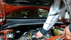 SUZUKI ч1. замена свечей зажигания