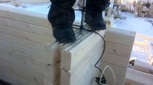 Дом из профилированного бруса - монтаж, крепление