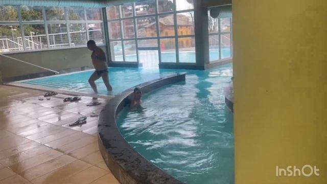 Bormio Terme - piscinas termais na Itália смотреть онлайн