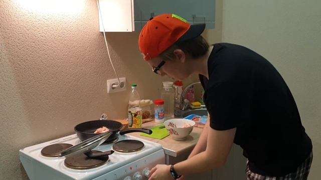 СЕКРЕТНЫЙ РЕЦЕПТ КРАБСБУРГЕРА(как дела на кухне) смотреть онлайн