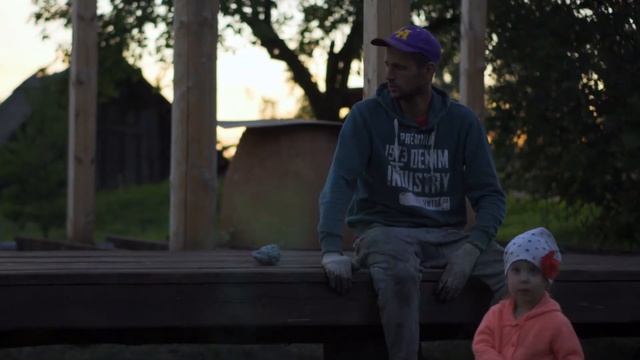 Строим беседку Часть 2. Полы из обожженной древесины, покрываем маслом смотреть онлайн