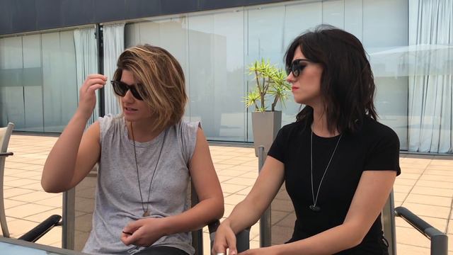 Natasha & Elise interview from LoveFanFest смотреть онлайн