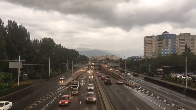 Алматы. Саина - Абая. Перед дождем смотреть онлайн