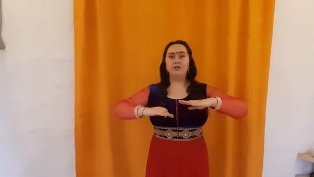 Уроки с Дианой Золотаревой | Работа рук в катхаке | Universe Dance смотреть онлайн