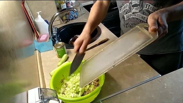 Рыбный САЛАТ.Рецепты салатов.Салат с КОНСЕРВОЙ смотреть онлайн