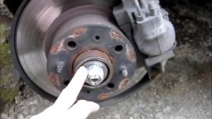 Стуки в передней подвеске ВАЗ классика. Регулировка ступичного подшипника.