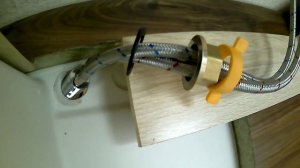 Как заменить (снять и поставить) смеситель на кухне самому? Азбука сантехника.