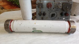 разбор большого предохранителя в поисках серебра + обзор панели неизвестного прибора