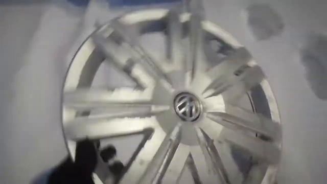 Нашёл целый колпак 14 размер от фольксваген поло смотреть онлайн
