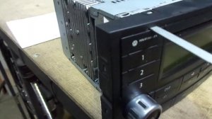 Наглядное пособие, как снять магнитолу на WV Transporter или Multivan