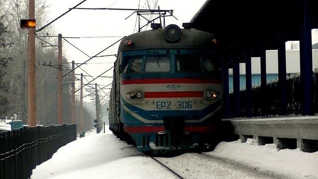 Электропоезд ЭР2-306 №6825 Лосево-Граково смотреть онлайн