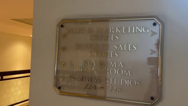 Ajman Hotel 5 звезд, холл отеля обзор, ОАЭ эмират Аджман