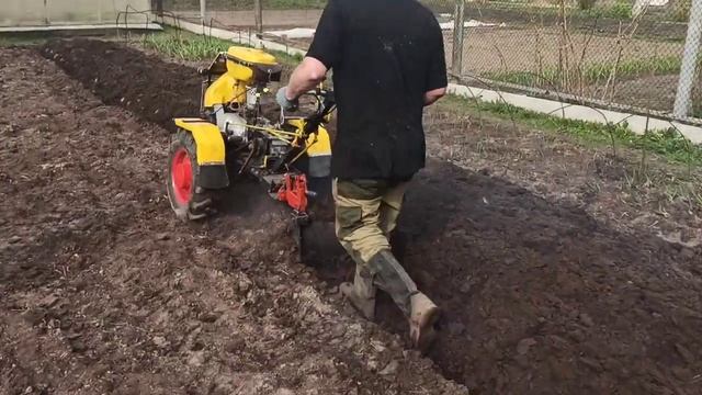 Самодельный мотоблок в деле смотреть онлайн